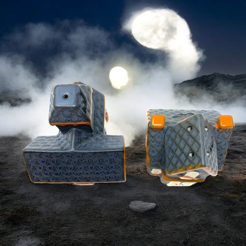 NEW Pottery Barn Halloween Haunted Spooky House Salt & Pepper Shaker Set NWB